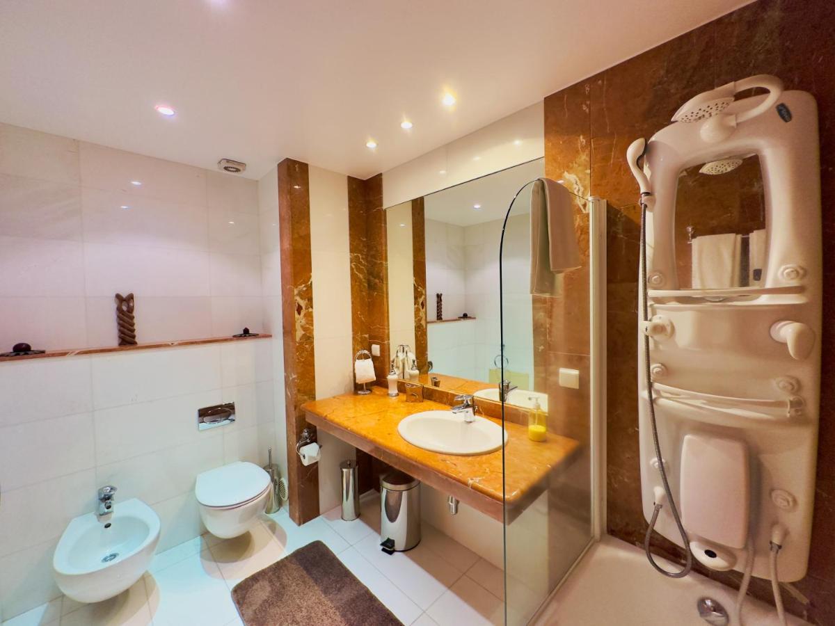 Casino Villa With Sea View Фуншал Екстериор снимка